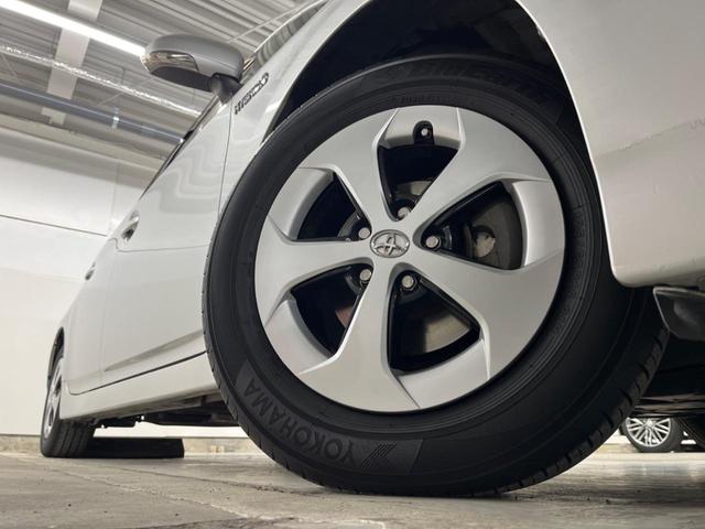 プリウス G SDナビ バックカメラ 禁煙車 ドラレコ スマートキー HIDヘッド ビルトインETC 純正15インチアルミ オートエアコン Bluetooth CD DVD再生 フルセグ(26枚目)