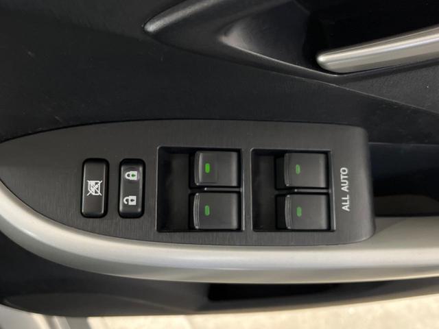 プリウス G SDナビ バックカメラ 禁煙車 ドラレコ スマートキー HIDヘッド ビルトインETC 純正15インチアルミ オートエアコン Bluetooth CD DVD再生 フルセグ(32枚目)