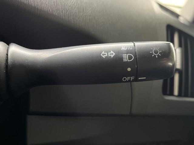 プリウス G SDナビ バックカメラ 禁煙車 ドラレコ スマートキー HIDヘッド ビルトインETC 純正15インチアルミ オートエアコン Bluetooth CD DVD再生 フルセグ(35枚目)