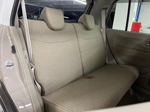 アルトラパン Ｘ　ＳＤナビ　衝突被害軽減システム　禁煙車　シートヒーター　スマートキー　ＨＩＤヘッド　ビルトインＥＴＣ　純正１４インチアルミ　オートエアコン　Ｂｌｕｅｔｏｏｔｈ　ＣＤ　ＤＶＤ再生　フルセグ（9枚目）