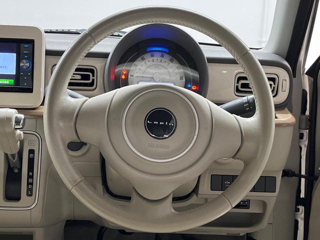 アルトラパン Ｘ　ＳＤナビ　衝突被害軽減システム　禁煙車　シートヒーター　スマートキー　ＨＩＤヘッド　ビルトインＥＴＣ　純正１４インチアルミ　オートエアコン　Ｂｌｕｅｔｏｏｔｈ　ＣＤ　ＤＶＤ再生　フルセグ（11枚目）