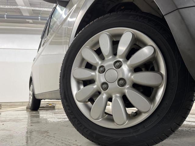 アルトラパン Ｘ　ＳＤナビ　衝突被害軽減システム　禁煙車　シートヒーター　スマートキー　ＨＩＤヘッド　ビルトインＥＴＣ　純正１４インチアルミ　オートエアコン　Ｂｌｕｅｔｏｏｔｈ　ＣＤ　ＤＶＤ再生　フルセグ（13枚目）