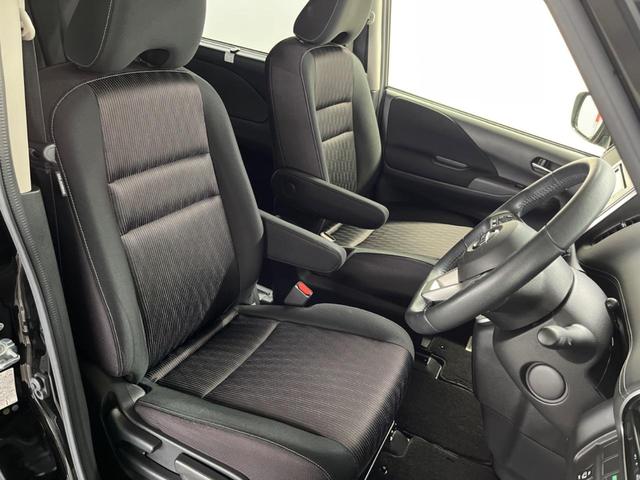 セレナ ハイウェイスター 両側電動ドア 純正SDナビ 全周囲カメラ 衝突被害軽減システム レーダークルーズ 禁煙車 スマートキー LEDヘッド ナビ連動ETC 純正16インチアルミ オートライト オートエアコン リアエアコン(8枚目)