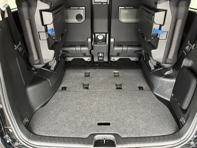 セレナ ハイウェイスター 両側電動ドア 純正SDナビ 全周囲カメラ 衝突被害軽減システム レーダークルーズ 禁煙車 スマートキー LEDヘッド ナビ連動ETC 純正16インチアルミ オートライト オートエアコン リアエアコン(12枚目)