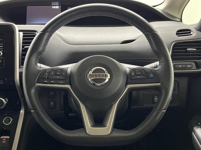 セレナ ハイウェイスター 両側電動ドア 純正SDナビ 全周囲カメラ 衝突被害軽減システム レーダークルーズ 禁煙車 スマートキー LEDヘッド ナビ連動ETC 純正16インチアルミ オートライト オートエアコン リアエアコン(14枚目)