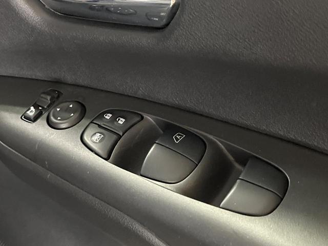 セレナ ハイウェイスター 両側電動ドア 純正SDナビ 全周囲カメラ 衝突被害軽減システム レーダークルーズ 禁煙車 スマートキー LEDヘッド ナビ連動ETC 純正16インチアルミ オートライト オートエアコン リアエアコン(31枚目)