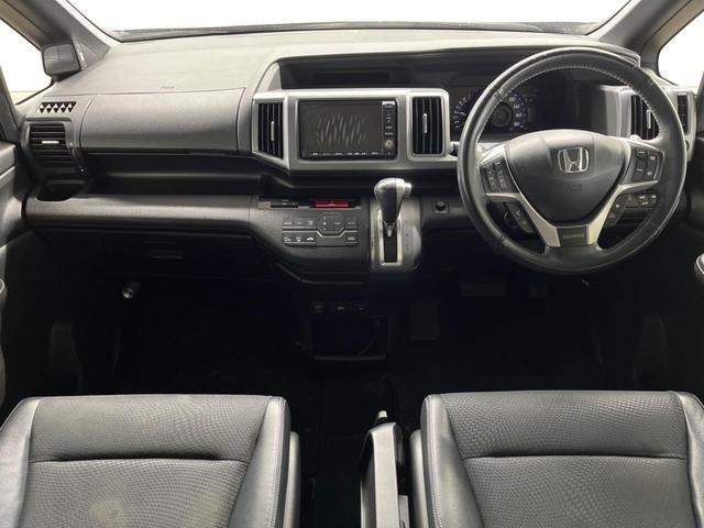 ステップワゴンスパーダ Ｚ　クールスピリット　インターナビ　セレクション　両側電動ドア　ＨＤＤナビ　後席モニター　バックカメラ　禁煙車　ハーフレザーシート　ドラレコ　スマートキー　ＬＥＤヘッド　ビルトインＥＴＣ　純正１７インチアルミ　オートライト　オートエアコン　ＣＤ（2枚目）