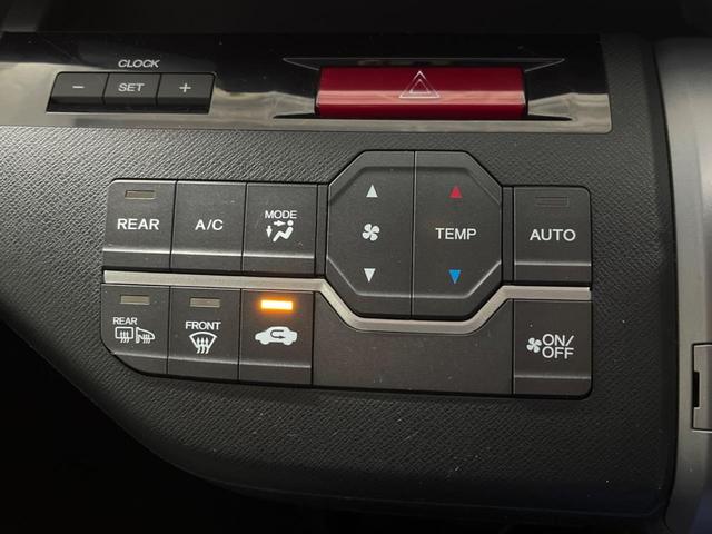 ステップワゴンスパーダ Ｚ　クールスピリット　インターナビ　セレクション　両側電動ドア　ＨＤＤナビ　後席モニター　バックカメラ　禁煙車　ハーフレザーシート　ドラレコ　スマートキー　ＬＥＤヘッド　ビルトインＥＴＣ　純正１７インチアルミ　オートライト　オートエアコン　ＣＤ（17枚目）