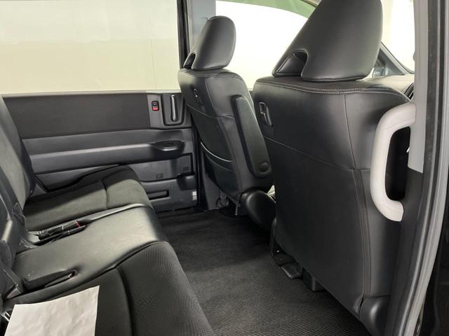 ステップワゴンスパーダ Ｚ　クールスピリット　インターナビ　セレクション　両側電動ドア　ＨＤＤナビ　後席モニター　バックカメラ　禁煙車　ハーフレザーシート　ドラレコ　スマートキー　ＬＥＤヘッド　ビルトインＥＴＣ　純正１７インチアルミ　オートライト　オートエアコン　ＣＤ（45枚目）