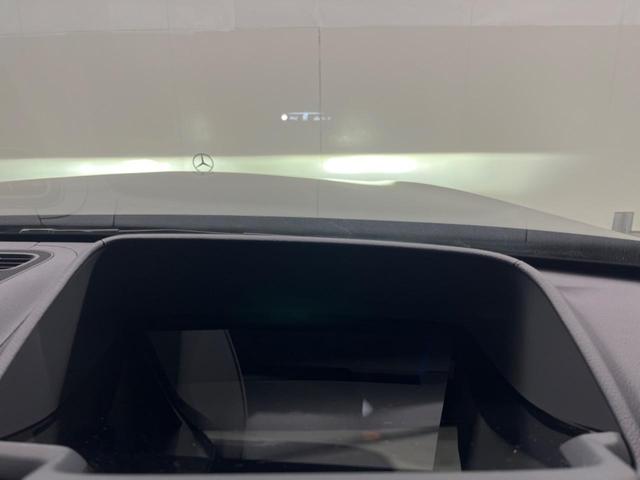 ���w�b�h�A�b�v�f�B�X�v���C�F���݂̑��x�⑖�s�����f�W�^���\���ŉ^�]�ȑO���̃K���X�ɓ��e�I�^�]���A���������炳���K�v�ȏ����m�F�ł���̂łƂ��Ă��֗��ň��S�I