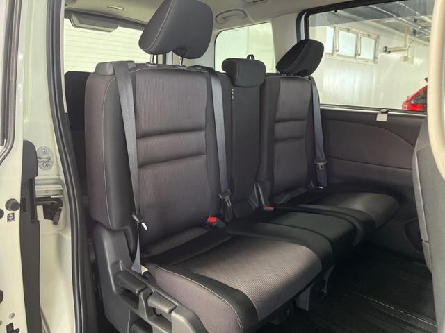 セレナ ハイウェイスター　両側電動ドア　純正ＳＤナビ　全周囲カメラ　衝突被害軽減システム　レーダークルーズ　禁煙車　ドラレコ　コーナーセンサー　スマートキー　ＬＥＤヘッド　ビルトインＥＴＣ　純正１６インチアルミ（9枚目）