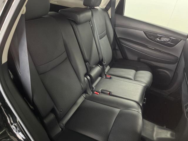 エクストレイル ２０Ｘｉ　全周囲カメラ　電動リアゲート　全席シートヒーター　全席シートエアコン　コーナーセンサー　ＬＥＤヘッド　ＥＴＣ　クルコン　純正１８インチアルミ　オートハイビーム　オートライト　オートエアコン（9枚目）