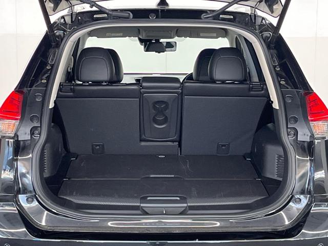 エクストレイル ２０Ｘｉ　全周囲カメラ　電動リアゲート　全席シートヒーター　全席シートエアコン　コーナーセンサー　ＬＥＤヘッド　ＥＴＣ　クルコン　純正１８インチアルミ　オートハイビーム　オートライト　オートエアコン（10枚目）