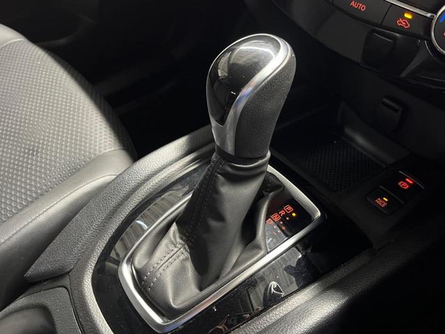 エクストレイル ２０Ｘｉ　全周囲カメラ　電動リアゲート　全席シートヒーター　全席シートエアコン　コーナーセンサー　ＬＥＤヘッド　ＥＴＣ　クルコン　純正１８インチアルミ　オートハイビーム　オートライト　オートエアコン（18枚目）