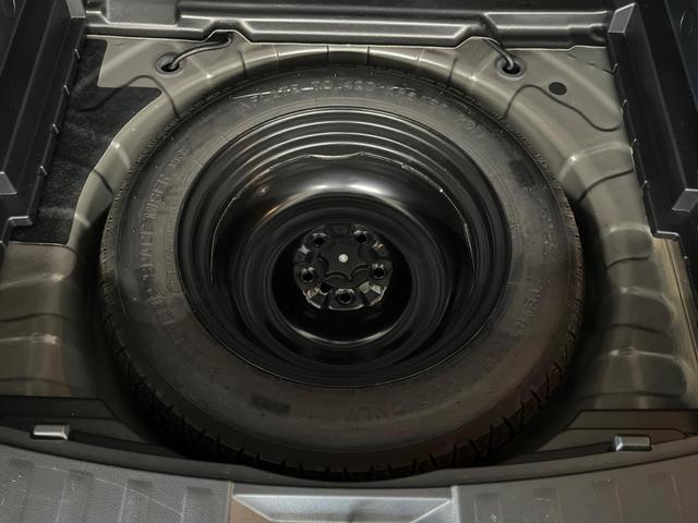 エクストレイル ２０Ｘｉ　全周囲カメラ　電動リアゲート　全席シートヒーター　全席シートエアコン　コーナーセンサー　ＬＥＤヘッド　ＥＴＣ　クルコン　純正１８インチアルミ　オートハイビーム　オートライト　オートエアコン（42枚目）