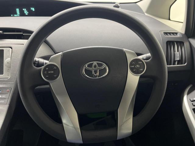 プリウス Ｓ　純正ＨＤＤナビ　バックカメラ　禁煙車　ドラレコ　スマートキー　ＨＩＤヘッド　ビルトインＥＴＣ　純正１５インチアルミ　オートエアコン　Ｂｌｕｅｔｏｏｔｈ　ＣＤ　フルセグ（13枚目）