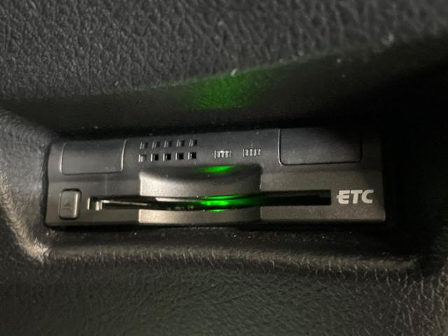 シエンタ Ｇ　フルエアロ　両側電動ドア　純正ＳＤナビ　バックカメラ　禁煙車　スマートキー　ＬＥＤヘッド　ビルトインＥＴＣ　純正１５インチアルミ　オートライト　オートエアコン　Ｂｌｕｅｔｏｏｔｈ　ＤＶＤ再生　地デジ（7枚目）