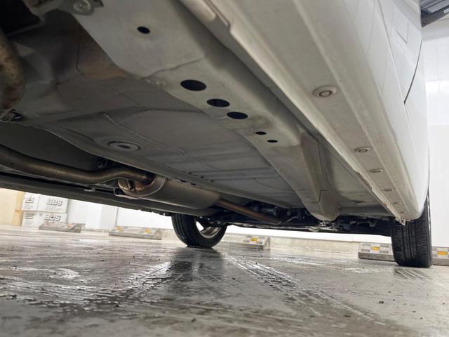 アルト Ｘ　衝突被害軽減システム　禁煙車　シートヒーター　スマートキー　ＥＴＣ　純正１５インチアルミ　オートエアコン　ＣＤ（35枚目）