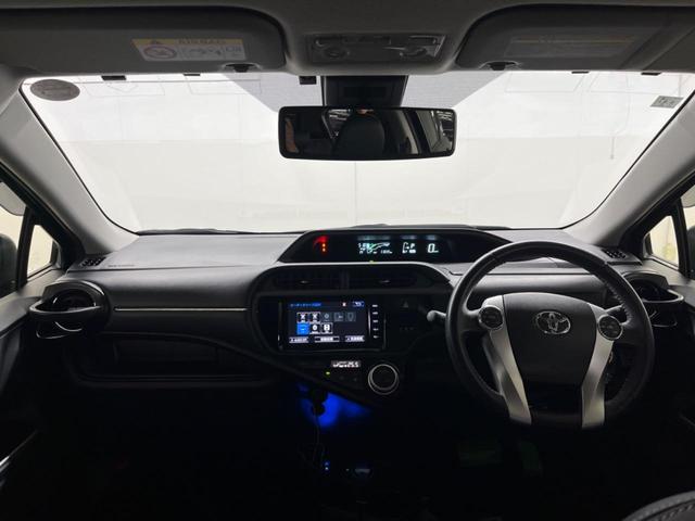 アクア Ｇブラックソフトレザーセレクション　エアロ　ＳＤナビ　バックカメラ　レザーシート　ＬＥＤヘッド　ビルトインＥＴＣ　クルコン　オートライト　オートエアコン　Ｂｌｕｅｔｏｏｔｈ　フルセグ　ＬＥＤフォグ（2枚目）