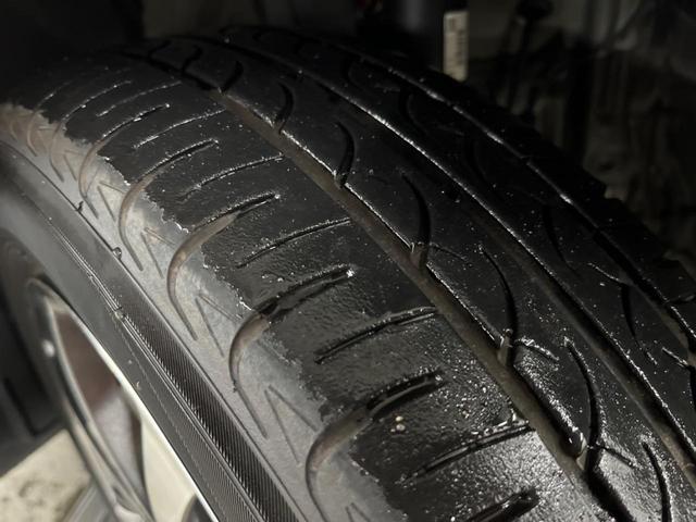 アクア Ｇブラックソフトレザーセレクション　エアロ　ＳＤナビ　バックカメラ　レザーシート　ＬＥＤヘッド　ビルトインＥＴＣ　クルコン　オートライト　オートエアコン　Ｂｌｕｅｔｏｏｔｈ　フルセグ　ＬＥＤフォグ（31枚目）