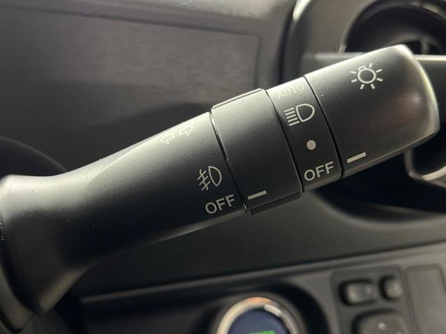 アクア Ｇブラックソフトレザーセレクション　エアロ　ＳＤナビ　バックカメラ　レザーシート　ＬＥＤヘッド　ビルトインＥＴＣ　クルコン　オートライト　オートエアコン　Ｂｌｕｅｔｏｏｔｈ　フルセグ　ＬＥＤフォグ（35枚目）