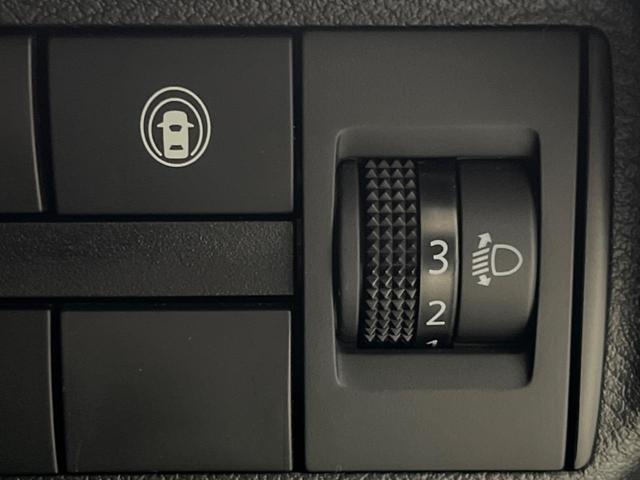 �y�v���p�C���b�g�z�������H�ł̒��������s���y�ɁI�I�a�؎��Ə��񑖍s�̃V�[���ŁA�A�N�Z���E�u���[�L�E�X�e�A�����O�������Ő��䂵�A�������^�]�̕��S���y�����Ă���܂���