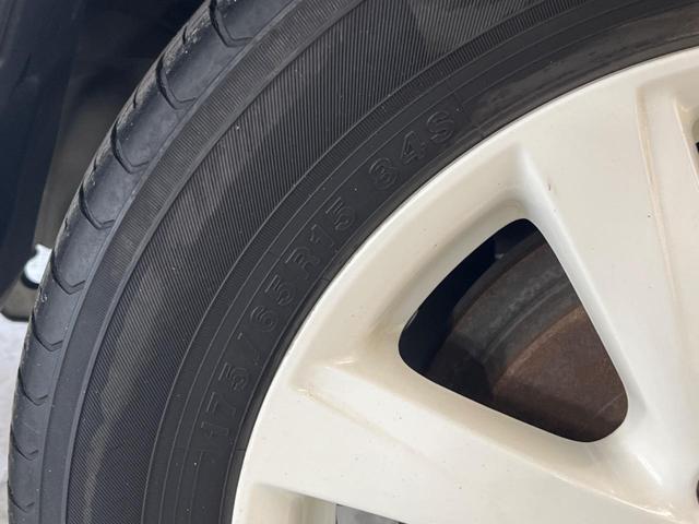 アクア Ｇブラックソフトレザーセレクション　ディスプレイオーディオ　バックカメラ　レザーシート　ＬＥＤヘッド　ＥＴＣ　クルコン　純正１５インチアルミ　オートライト　オートエアコン　Ｂｌｕｅｔｏｏｔｈ　ＣＤ　ＤＶＤ再生（27枚目）