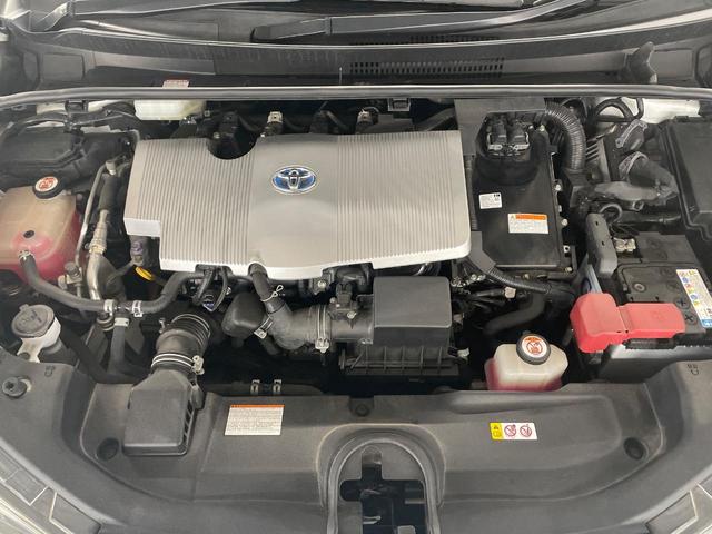 プリウス Ｓ　エアロ　純正ＳＤナビ　バックカメラ　衝突被害軽減システム　レーダークルーズ　ドラレコ　コーナーセンサー　ＬＥＤヘッド　ビルトインＥＴＣ　純正１７インチアルミ　オートハイビーム　オートライト（17枚目）