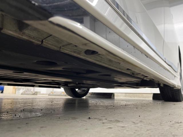 プリウス Ｓ　エアロ　純正ＳＤナビ　バックカメラ　衝突被害軽減システム　レーダークルーズ　ドラレコ　コーナーセンサー　ＬＥＤヘッド　ビルトインＥＴＣ　純正１７インチアルミ　オートハイビーム　オートライト（39枚目）