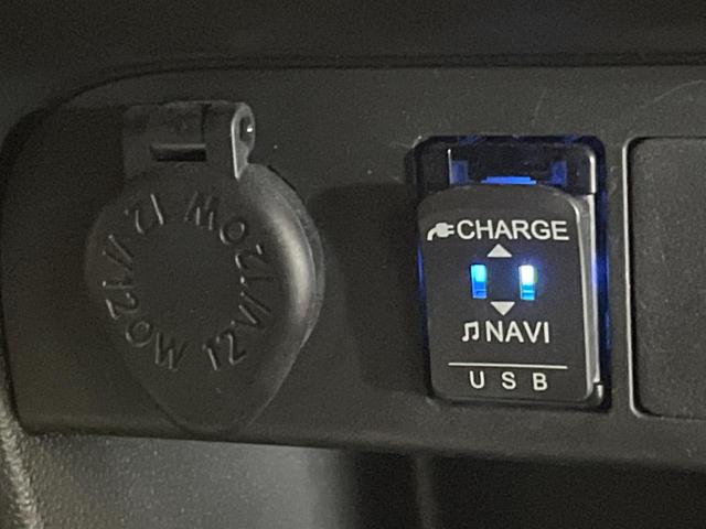 ムーヴキャンバス Ｘメイクアップリミテッド　ＳＡＩＩＩ　純正ナビ　両側電動ドア　全周囲カメラ　衝突軽減装置　ドラレコ　スマートキー　純正１４インチアルミ　オートライト　オートエアコン　Ｂｌｕｅｔｏｏｔｈ　ＣＤ　ＤＶＤ再生　フルセグ　ＬＥＤフォグ（40枚目）