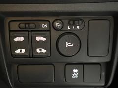 ��ξ¦�ѥ���饤�ɥɥ��ۥ��ޡ��ȥ����䱿ž�ʤΥ����å��Ǹ���ξ¦���饤�ɥɥ��γ��Ĥ���ǽ����ư�������Ϥ�����ƥɥ��򳫤���ɬ�פ�̵���������ʤ����ͤǤ��ñ�˳����Ĥ�Ǥ���Ŭ�Ǥ��� 3