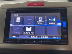 �ڽ����ʥӡۿ͵��ν����ʥӤ������������ǥ�����ǽ�⽼�¤��Ƥ��ꡢ�£�������������³����Ф������Υ��ޥۤ�ͣУ��ץ쥤�䡼�β��ڤ������ǽ�������α�ž������˳ڤ����ʤ�ޤ����� 5