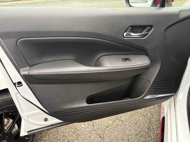 オーラ ニスモ ドライブレコーダー 全周囲カメラ ナビ TV クリアランスソナー オートクルーズコントロール 衝突被害軽減システム アルミホイール オートマチックハイビーム LEDヘッドランプ パワーシート(38枚目)