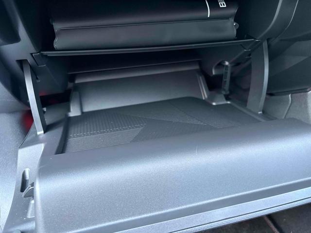 オーラ ニスモ ドライブレコーダー 全周囲カメラ ナビ TV クリアランスソナー オートクルーズコントロール 衝突被害軽減システム アルミホイール オートマチックハイビーム LEDヘッドランプ パワーシート(42枚目)