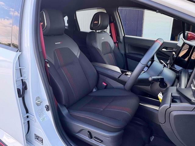 オーラ ニスモ ドライブレコーダー 全周囲カメラ ナビ TV クリアランスソナー オートクルーズコントロール 衝突被害軽減システム アルミホイール オートマチックハイビーム LEDヘッドランプ パワーシート(64枚目)