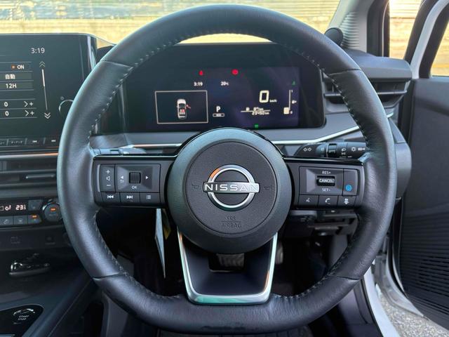 ノート Ｘ　ドライブレコーダー　ＥＴＣ　全周囲カメラ　ナビ　ＴＶ　クリアランスソナー　オートクルーズコントロール　衝突被害軽減システム　アルミホイール　オートマチックハイビーム　オートライト　スマートキー（3枚目）