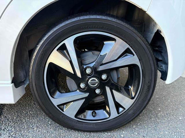 デイズ ハイウェイスター　Ｇターボプロパイロットエディション　ドライブレコーダー　全周囲カメラ　ナビ　ＴＶ　クリアランスソナー　オートクルーズコントロール　オートライト　スマートキー　アイドリングストップ　ベンチシート　ＣＶＴ　ＣＤ　ＤＶＤ再生　ＵＳＢ（28枚目）