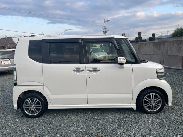 Ｎ－ＢＯＸカスタム Ｇ・Ａパッケージ　パワースライドドア・バックカメラ・Ｂｌｕｅｔｏｏｔｈ・衝突軽減ブレーキサポート・室内コーティング施工済み・プッシュスタート・アイドリングストップ・安心パッケージ・キー２本・オートエアコン（4枚目）