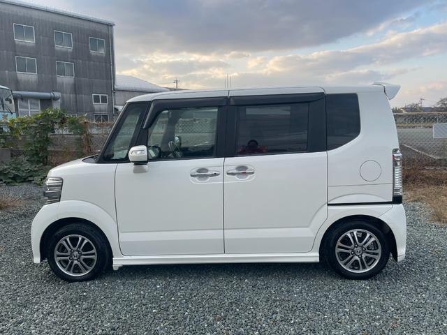 Ｎ－ＢＯＸカスタム Ｇ・Ａパッケージ　パワースライドドア・バックカメラ・Ｂｌｕｅｔｏｏｔｈ・衝突軽減ブレーキサポート・室内コーティング施工済み・プッシュスタート・アイドリングストップ・安心パッケージ・キー２本・オートエアコン（5枚目）