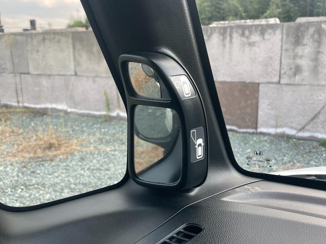 Ｎ－ＢＯＸカスタム Ｇ・Ａパッケージ　パワースライドドア・バックカメラ・Ｂｌｕｅｔｏｏｔｈ・衝突軽減ブレーキサポート・室内コーティング施工済み・プッシュスタート・アイドリングストップ・安心パッケージ・キー２本・オートエアコン（12枚目）