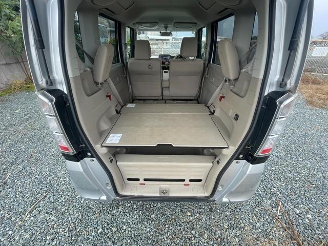 N-BOX+ G 4WD・ETC・バックモニター・純正ナビ・タイヤ4本新品・スライドドア・アイドリングストップ・プッシュスタート・オートエアコン・タイミングチェーン(14枚目)
