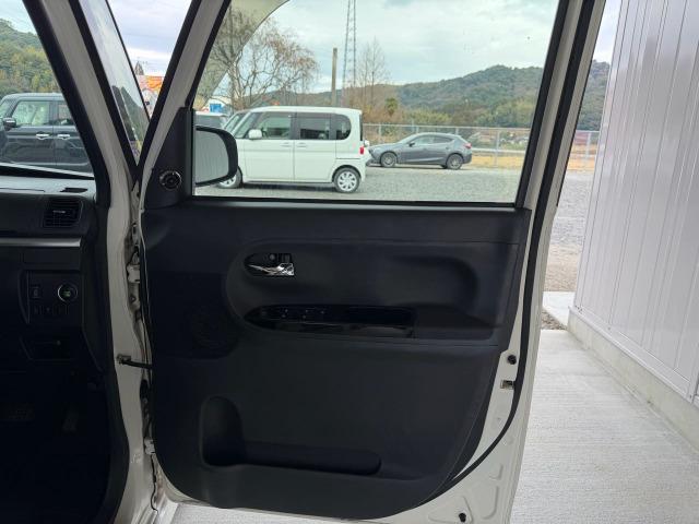 タント カスタムＸ　ＳＡ　全国対応１年保証付　走行無制限　衝突軽減システム　片側パワースライドドア　ドライブレコーダー　ＥＴＣ　ベンチシート　ＬＥＤヘッドライト　純正アルミ　スマートキー　アイドリングストップ（9枚目）