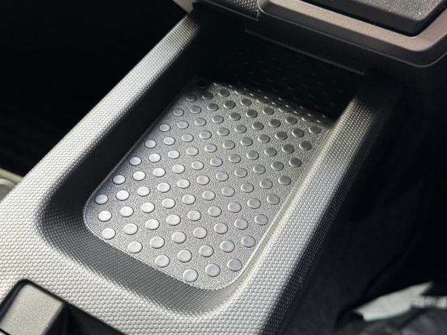 タフト Ｇ　クロムベンチャー　スマートアシスト／コーナーセンサー／全方位カメラ／クルーズコントロール／ＴＦＴマルチカラーインフォメーションディスプレイ／電動パーキングブレーキ／シートヒーター／純正ディスプレイオーディオ（40枚目）