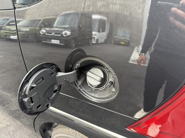 タント Ｌ　両側スライドドア　クリアランスソナー　衝突被害軽減システム　オートライト　ＬＥＤヘッドランプ　スマートキー　電動格納ミラー　ＣＶＴ　盗難防止システム　ＡＢＳ　ＥＳＣ　衝突安全ボディ　エアコン（16枚目）