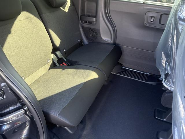 Ｎ－ＢＯＸカスタム ベースグレード　両側スライド・片側電動　クリアランスソナー　オートクルーズコントロール　レーンアシスト　衝突被害軽減システム　オートライト　ＬＥＤヘッドランプ　スマートキー　アイドリングストップ　電動格納ミラー（22枚目）