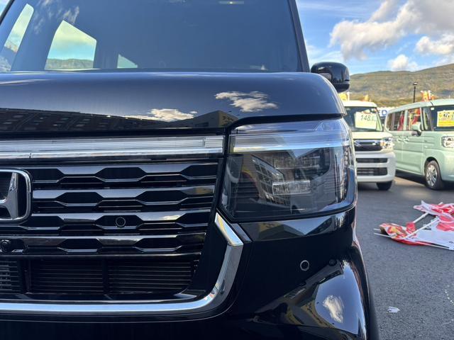 Ｎ－ＢＯＸカスタム コーディネートスタイル　両側スライド・片側電動　クリアランスソナー　オートクルーズコントロール　レーンアシスト　衝突被害軽減システム　オートライト　ＬＥＤヘッドランプ　スマートキー　アイドリングストップ　電動格納ミラー（5枚目）