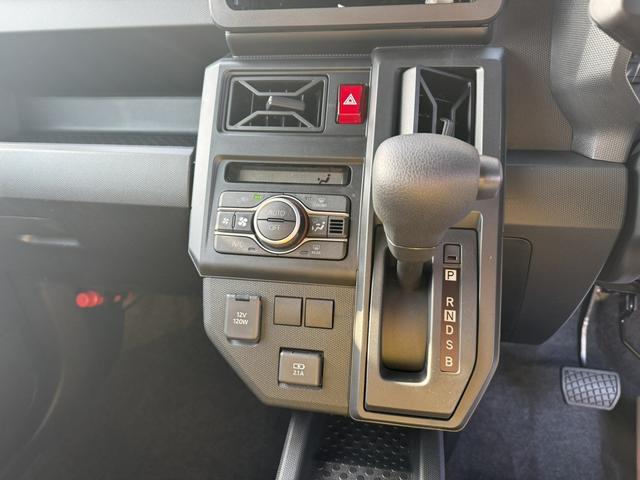 タフト Ｘ　クリアランスソナー　衝突被害軽減システム　オートライト　ＬＥＤヘッドランプ　スマートキー　アイドリングストップ　電動格納ミラー　ＣＶＴ　盗難防止システム　ＡＢＳ　ＥＳＣ　衝突安全ボディ　エアコン（11枚目）