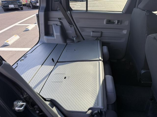 タフト Ｘ　クリアランスソナー　衝突被害軽減システム　オートライト　ＬＥＤヘッドランプ　スマートキー　アイドリングストップ　電動格納ミラー　ＣＶＴ　盗難防止システム　ＡＢＳ　ＥＳＣ　衝突安全ボディ　エアコン（16枚目）