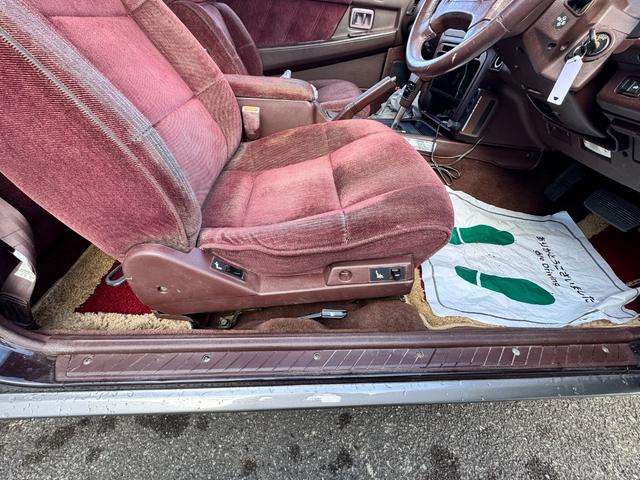 レパード アルティマ　ターボ　フルノーマル車両　リアトランクスポイラー　ツインカムターボ　純正アルミホイール　フォグランプ　運転席パワーシート（25枚目）