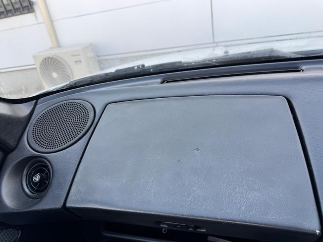 ����ȑ��O���[�u�{�b�N�X�ł��B